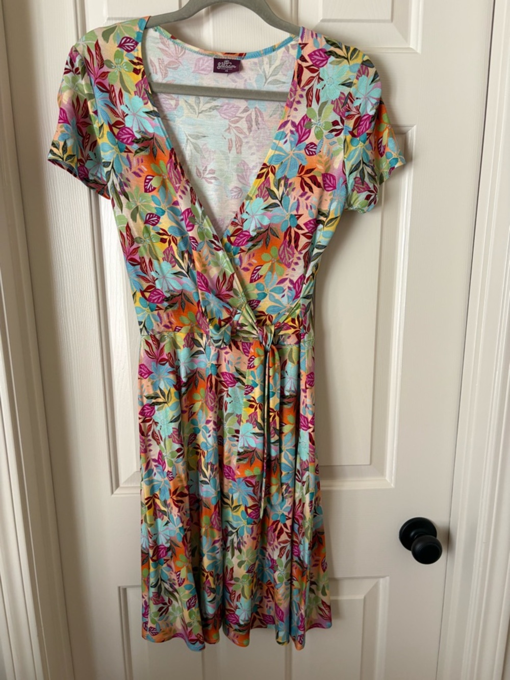 Leaf-Print Wrap Midi Dress in Multicolor